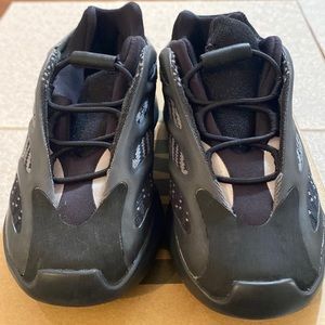 Authentic Toddler Yeezy Boost 700
